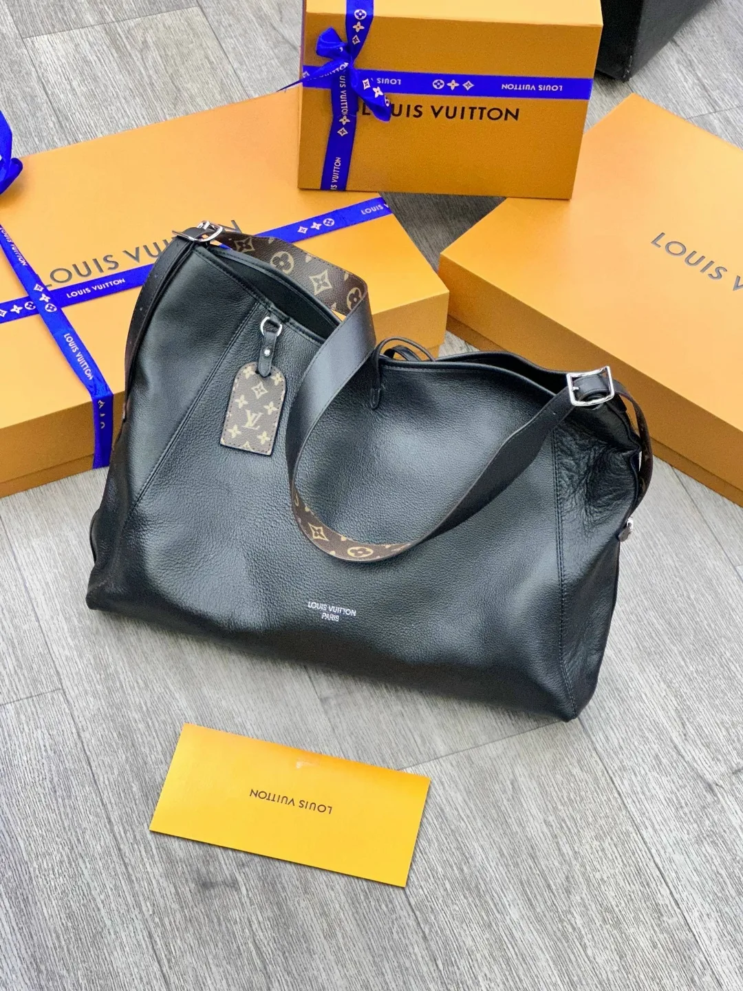 LOUISVUITTON, сумка из натуральной кожи — фото 6