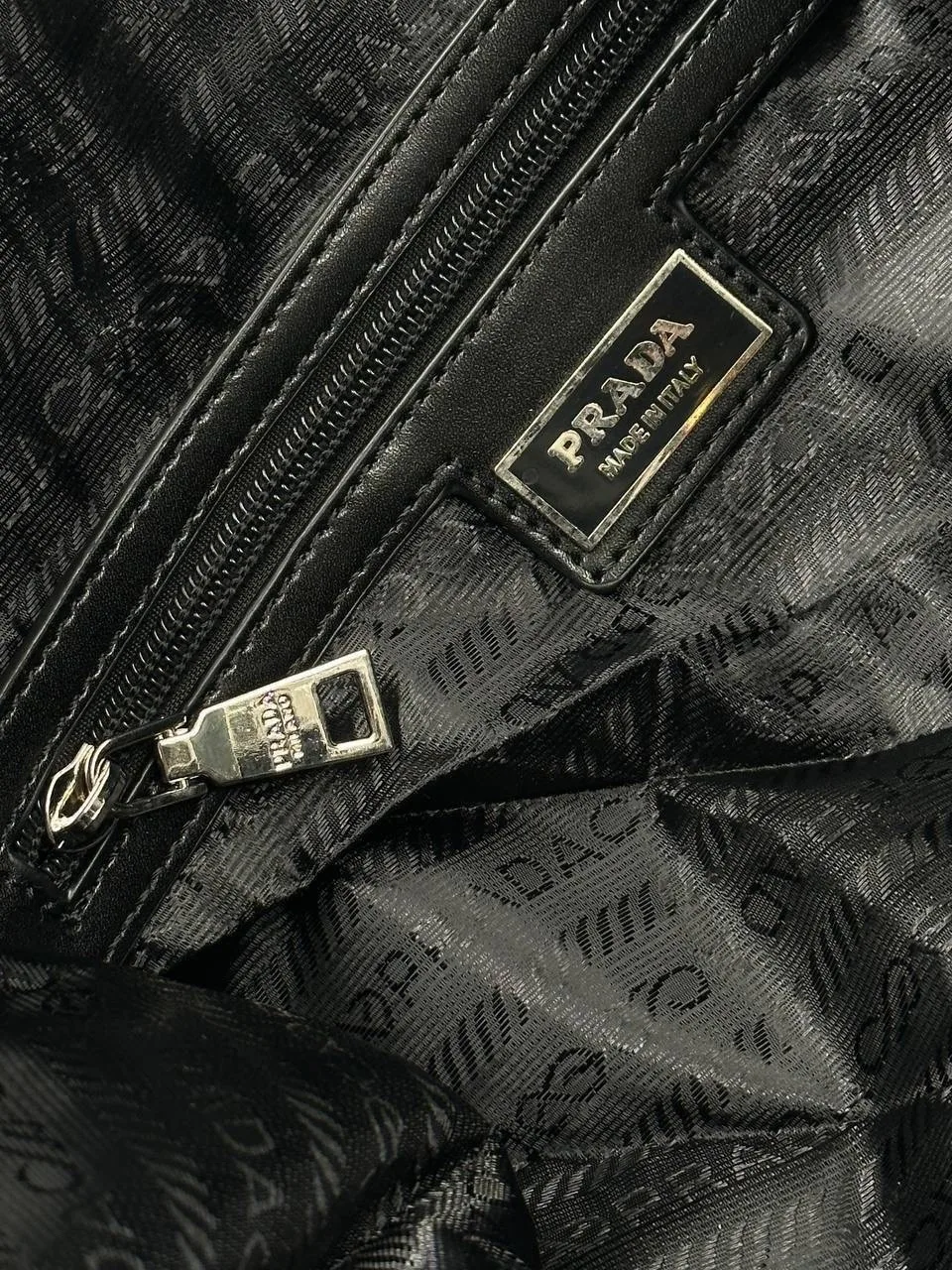 PRADA, сумка из нейлона и натуральной кожи — фото 8