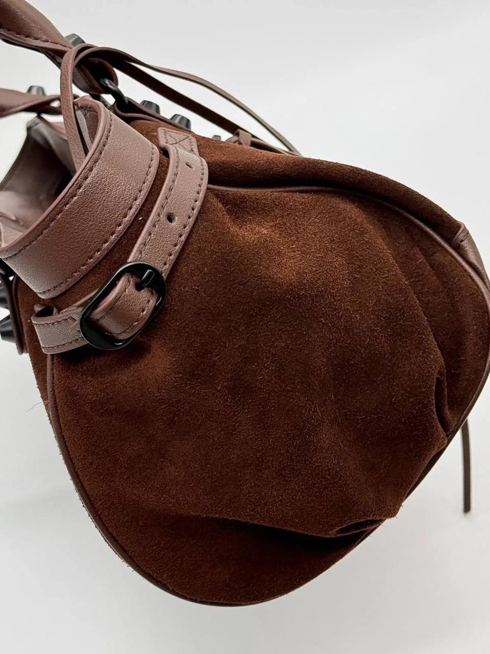 Сумка Balenciaga сити из натуральной кожи замша — фото 6