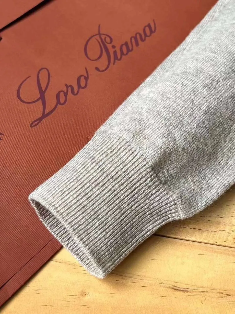 Мужской кашемировый бадлон Loro Piana из 100 подшерстка коз — фото 7