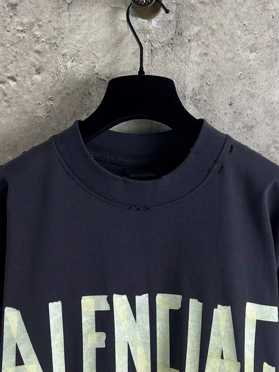 Футболка Balenciaga Tape — фото 4