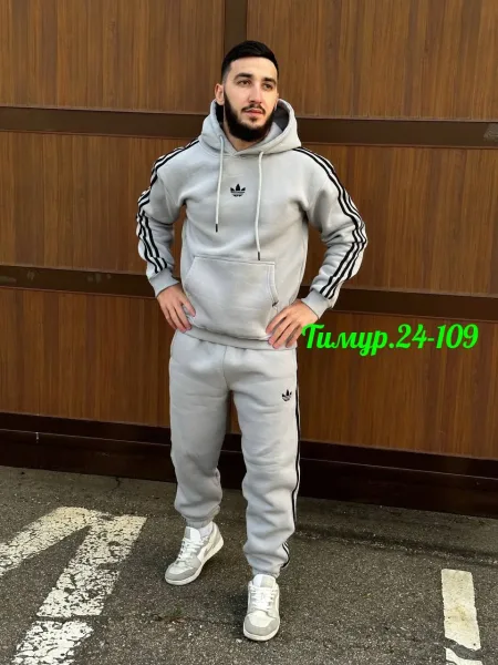 Спортивный костюм Adidas — фото 1