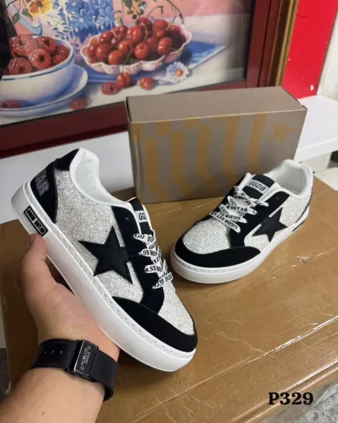 Кеды в коробке — фото 4