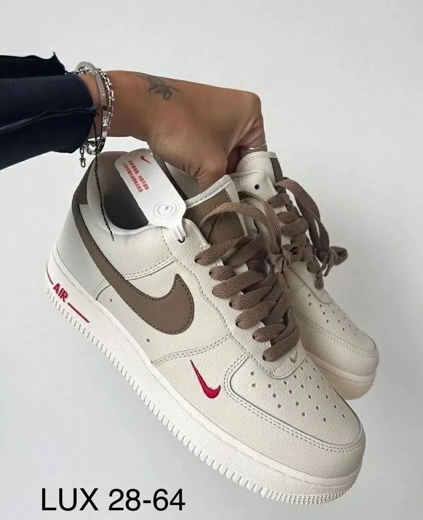 Кроссовки женские Nike Air Force — фото 3