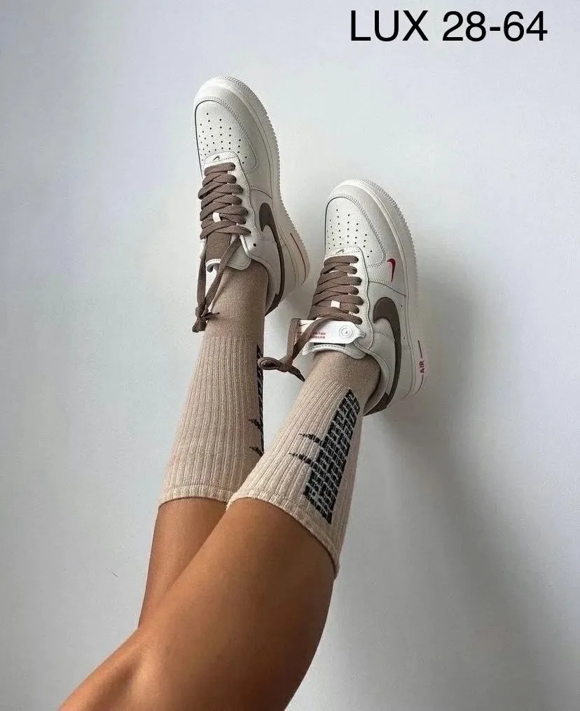 Кроссовки женские Nike Air Force — фото 8