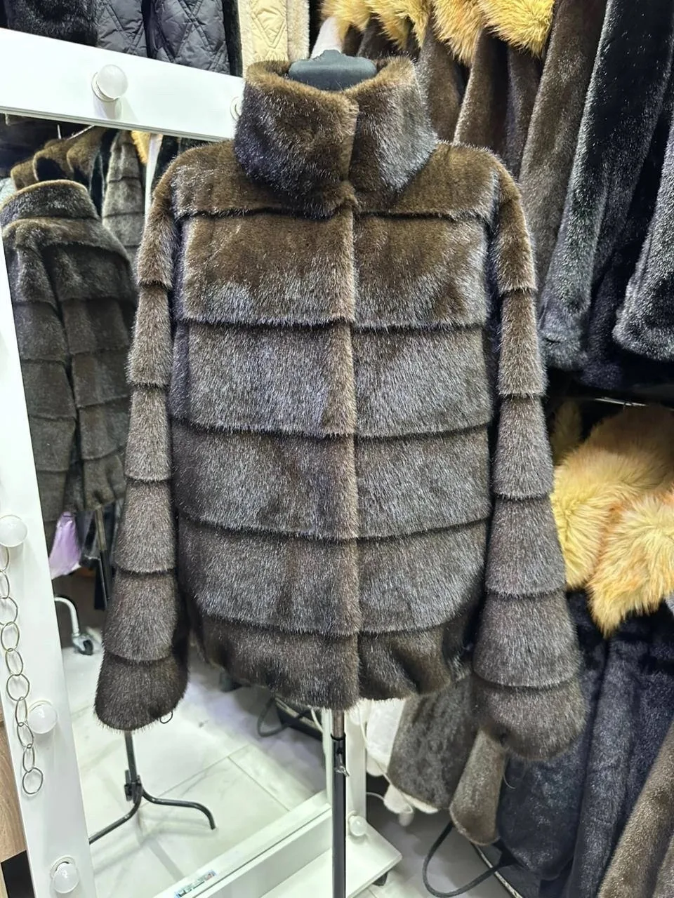 Шубка из натурального меха — фото 4