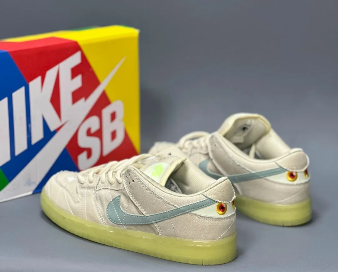 Кроссовки Nike 2026 — фото 9