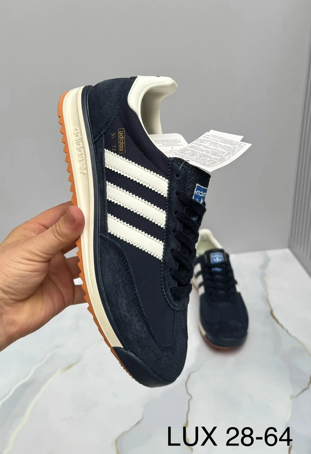 Кроссовки Adidas мужские натуральная замша — фото 2