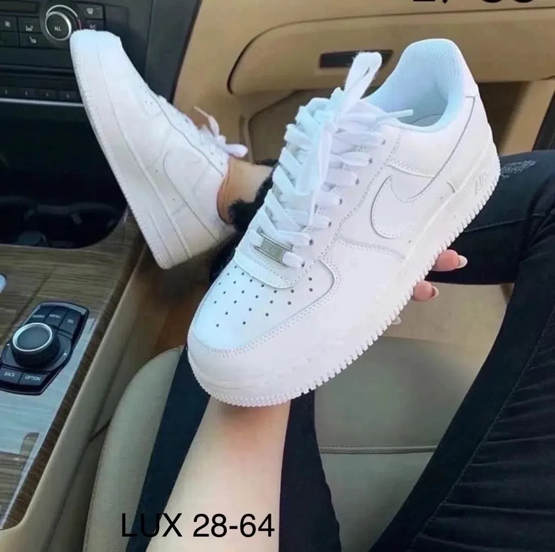 Кроссовки женские Nike Air Force — фото 1