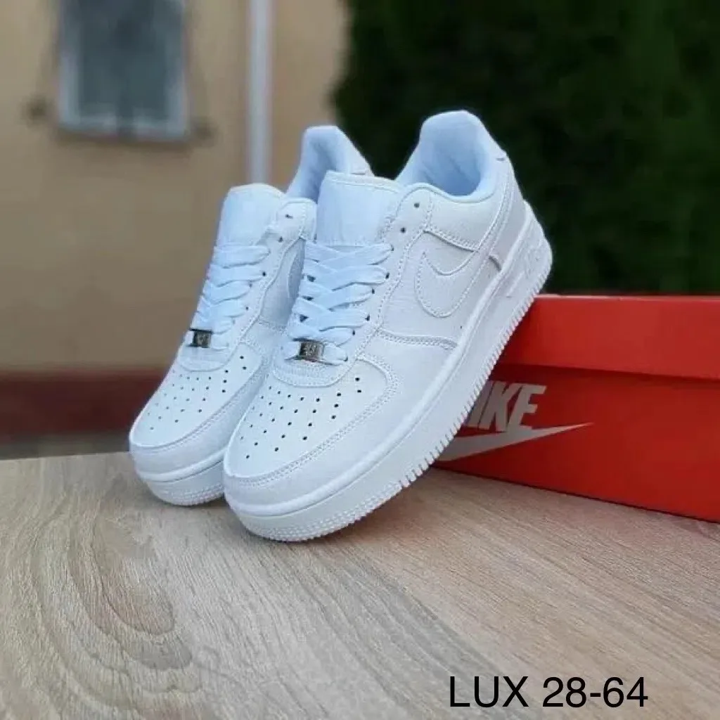 Кроссовки женские Nike Air Force — фото 3