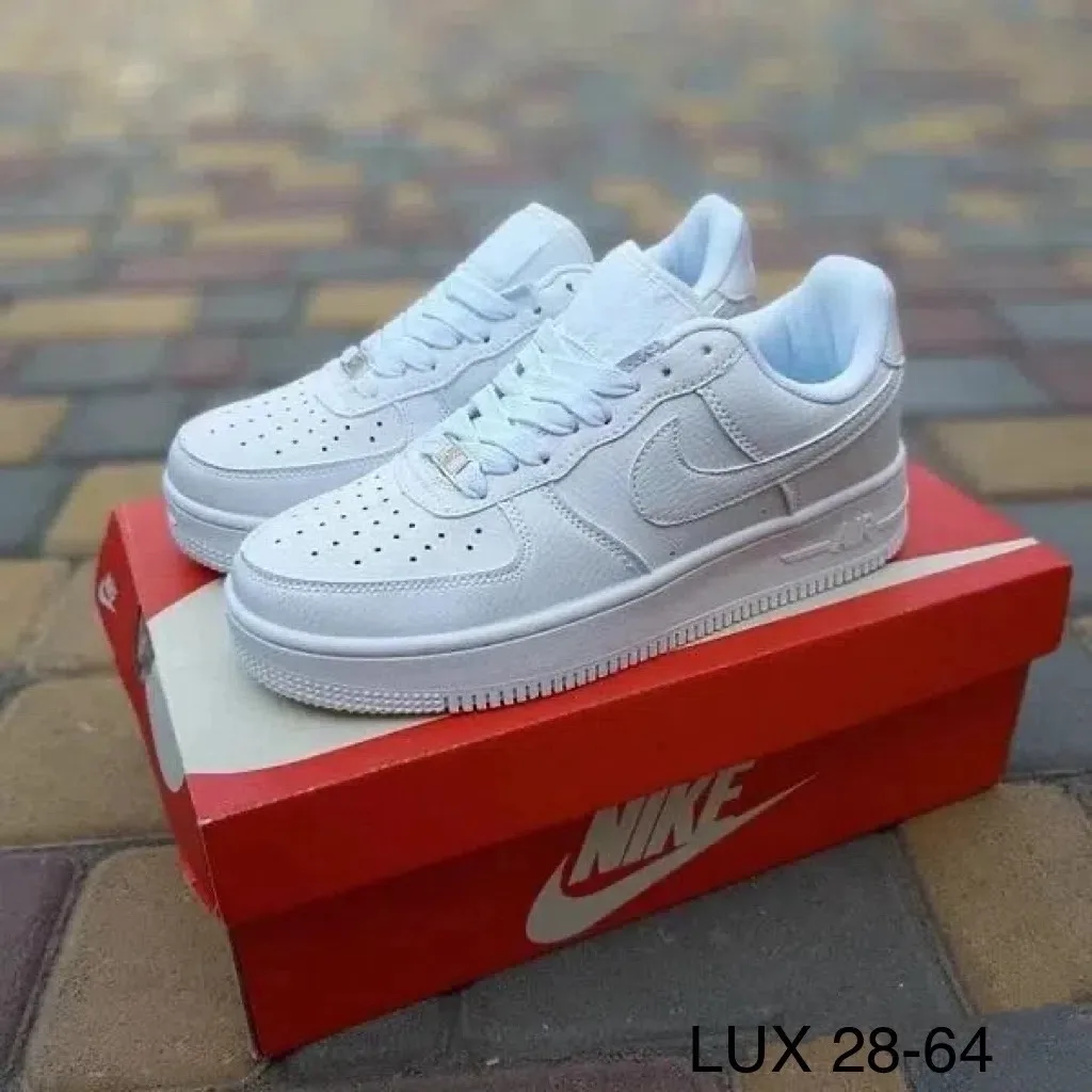 Кроссовки женские Nike Air Force — фото 4