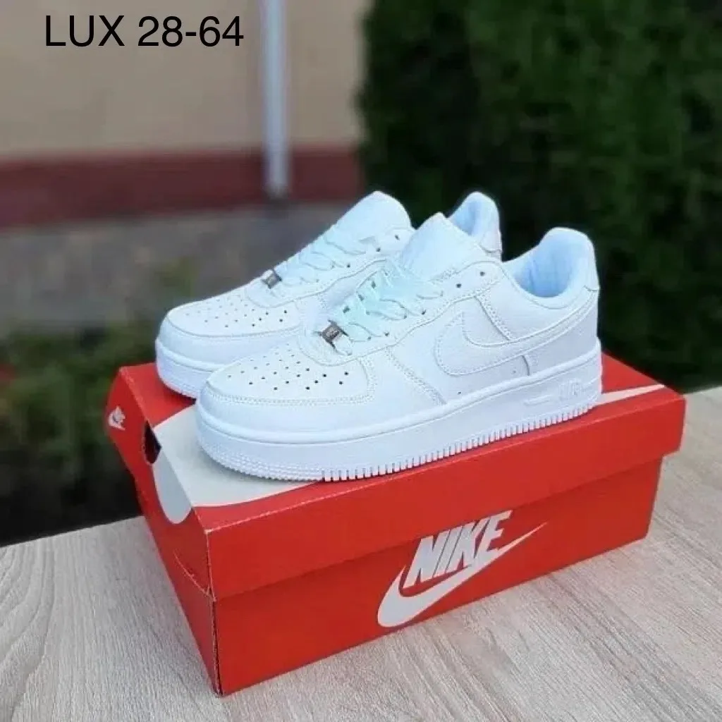 Кроссовки женские Nike Air Force — фото 6