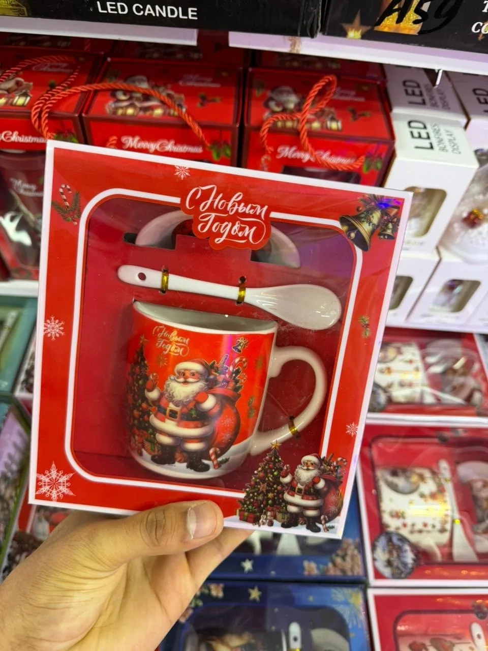 Набор новогодних предметов: стакан, чашка и тарелка из стекла, диаметром — фото 11