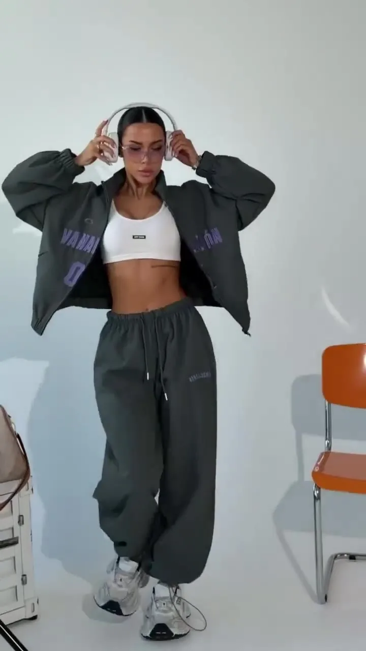 Костюм плащевка Street style S — видео
