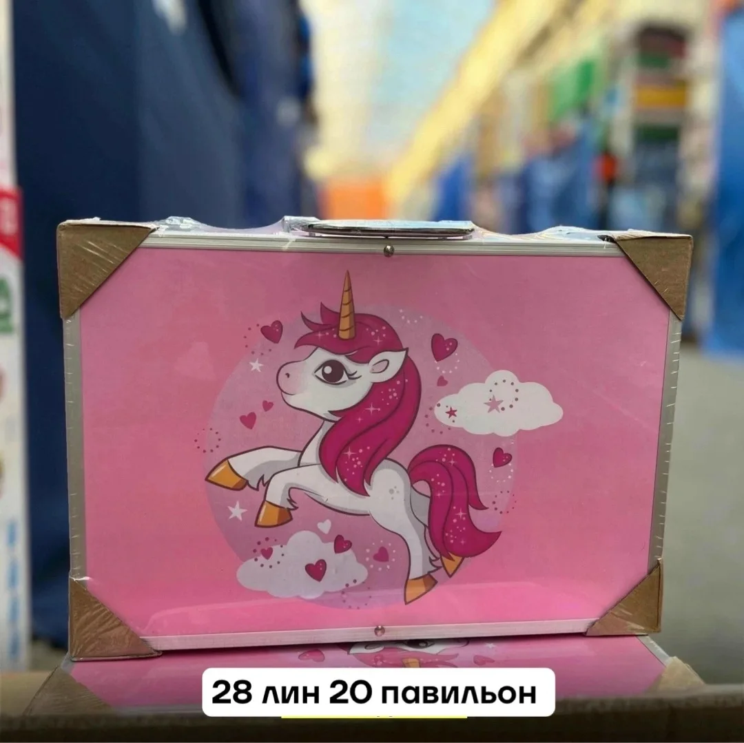 Набор для детского творчества кейс с замочками, с ручкой и элементами металла 145 предметов цветные карандаши, фломастер — фото 1