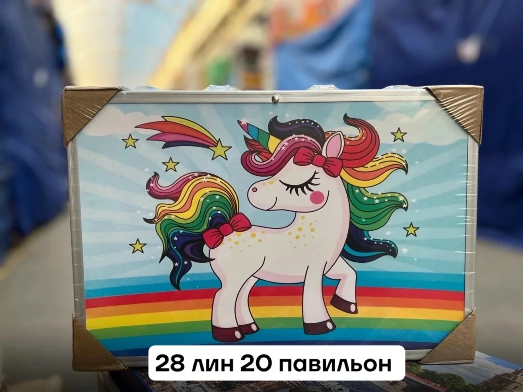 Набор для детского творчества кейс с замочками, с ручкой и элементами металла 145 предметов цветные карандаши, фломастер — фото 7
