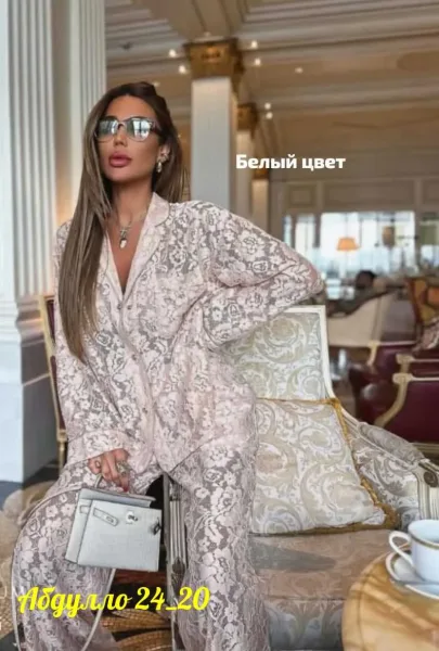 Универсальный костюм на любой фигуру из ткани гипюр — фото 1