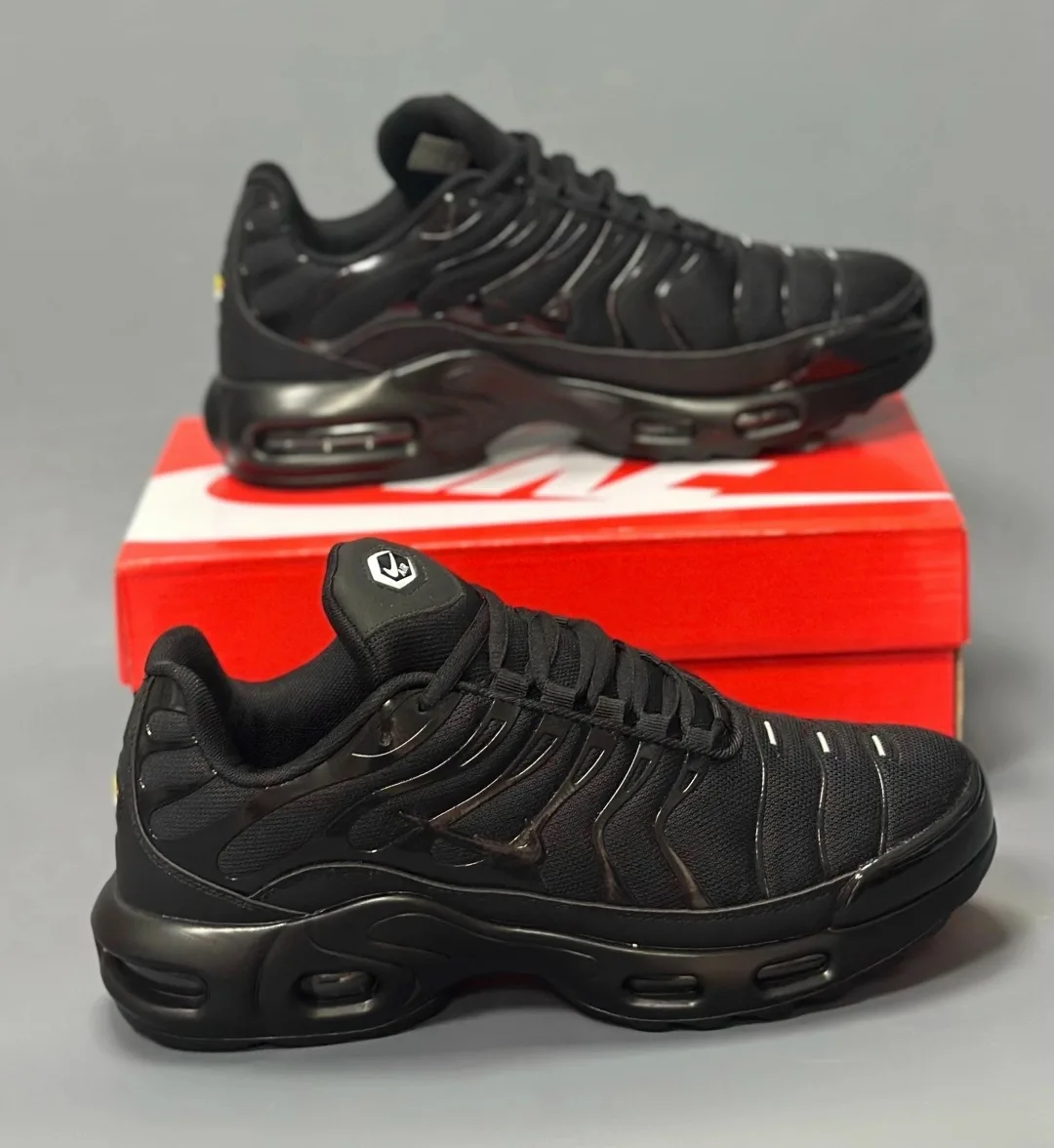 Кроссовки мужские Nike TN Air Max Plus — фото 32
