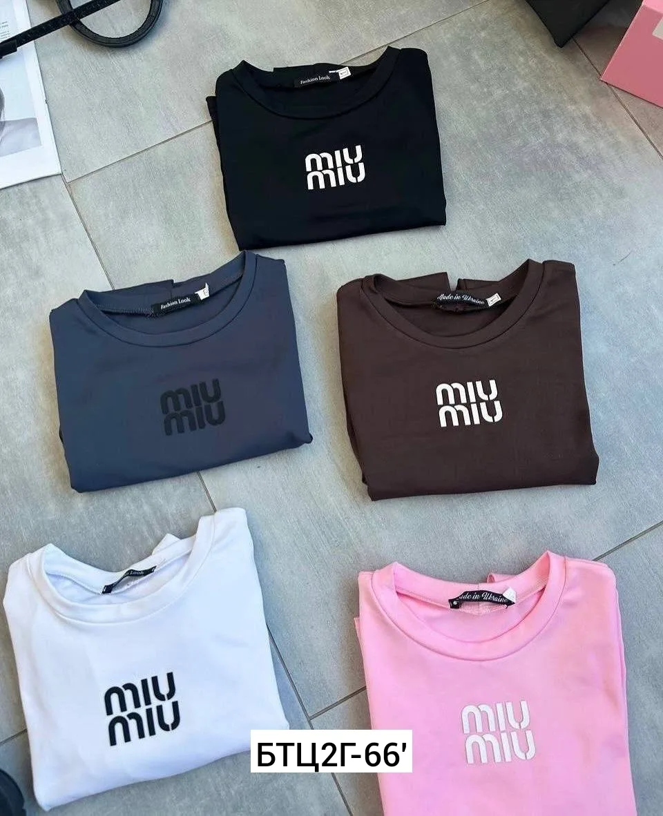 Самые популярные топы miu с прорезью для пальчика — фото 11