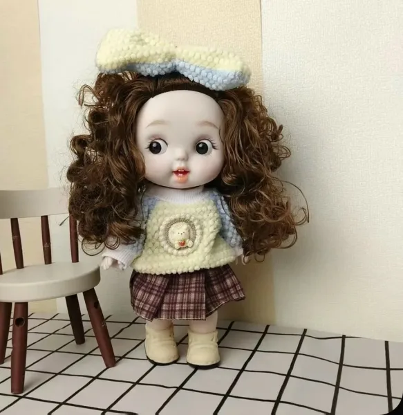 Игрушечная кукла для девочек, четыре варианта лица, тёмно-русые волосы, подвижные руки и ноги, набор одежды для смены об — фото 7