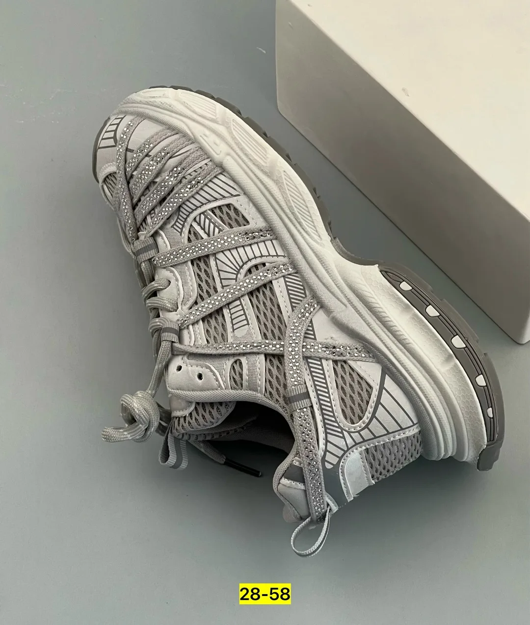 Кроссовки из замши — фото 3