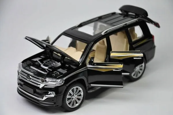 Машинка металлическая инерционная модель Toyota Land Cruiser 200 Тойота Ленд Крузер 200 Детская игрушка / Масштаб — фото 2