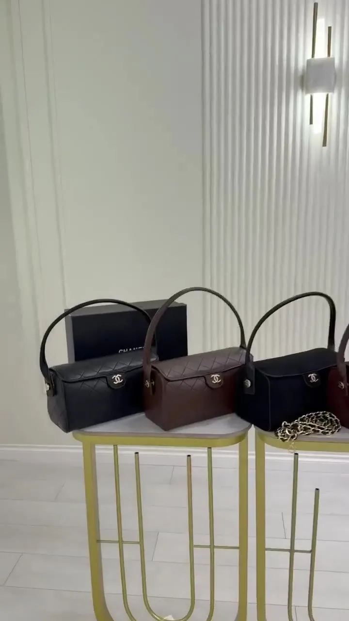 CHANEL, туфли — видео
