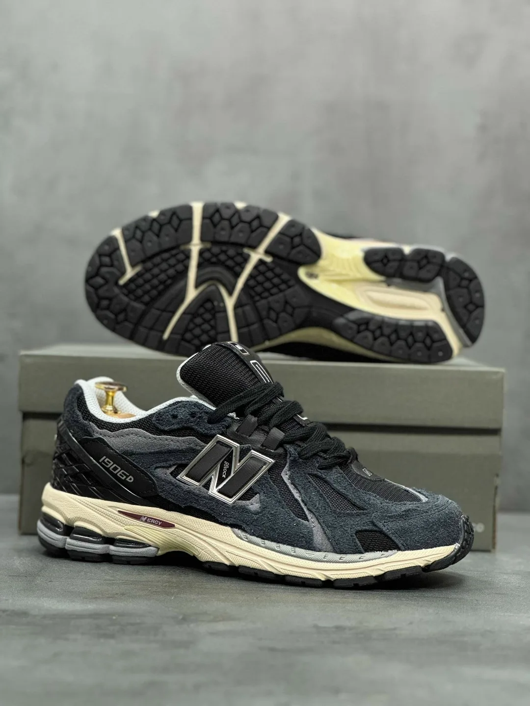 Кроссовки New Balance 1906 — фото 1