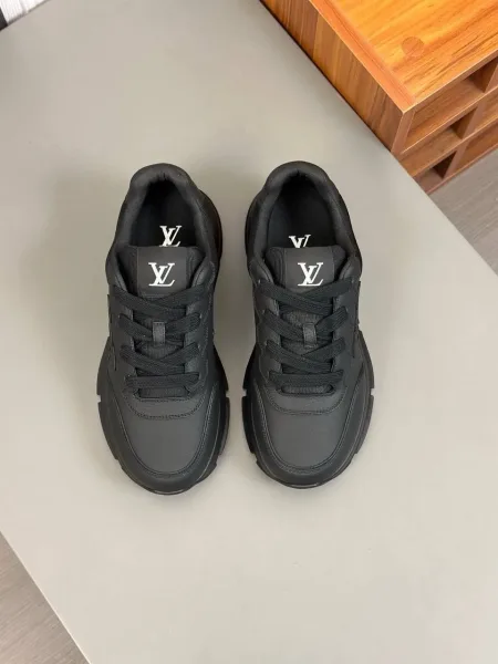 Кроссовки Louis Vuitton Classic — фото 3
