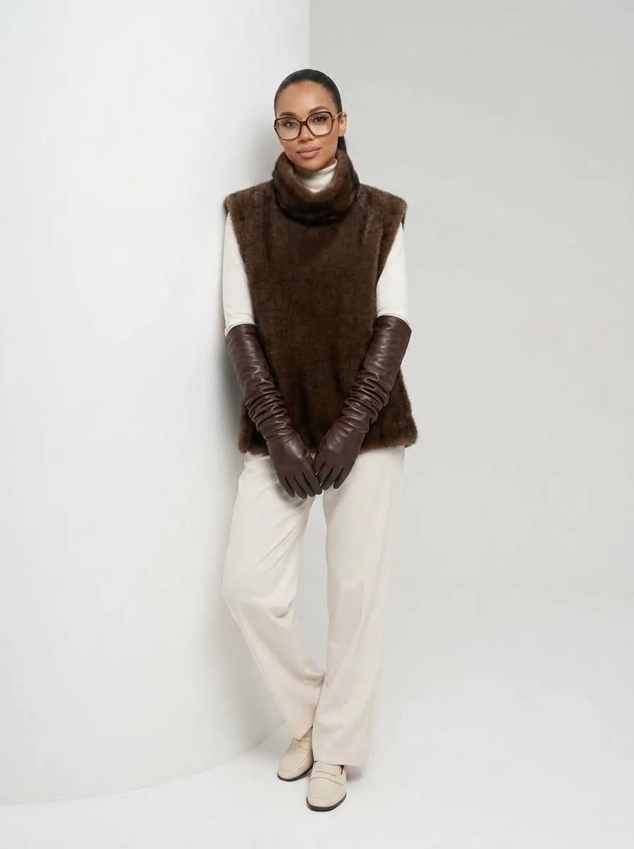 Нереально крутые и мягкие манишки MAX MARA из эко меха под норку — фото 9