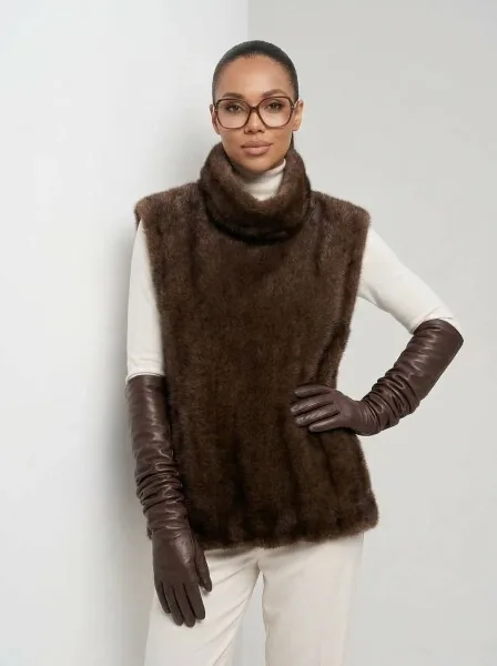 Нереально крутые и мягкие манишки MAX MARA из эко меха под норку — фото 10