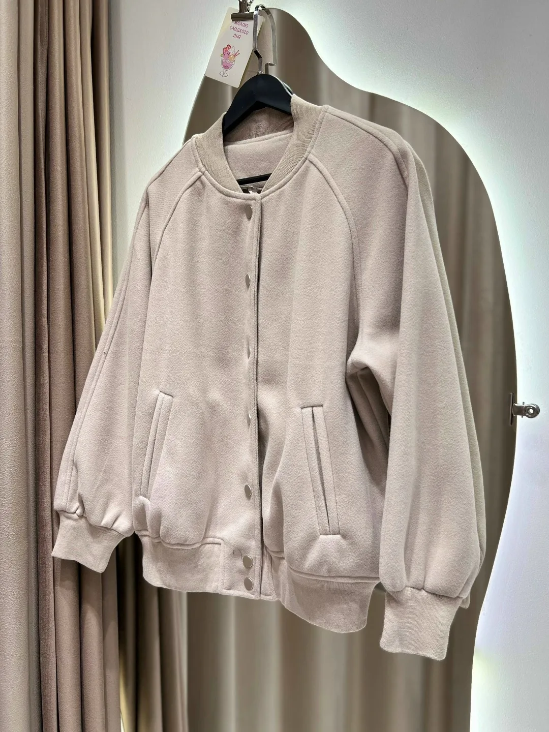 Эффектные бомберы для ярких образов — фото 4