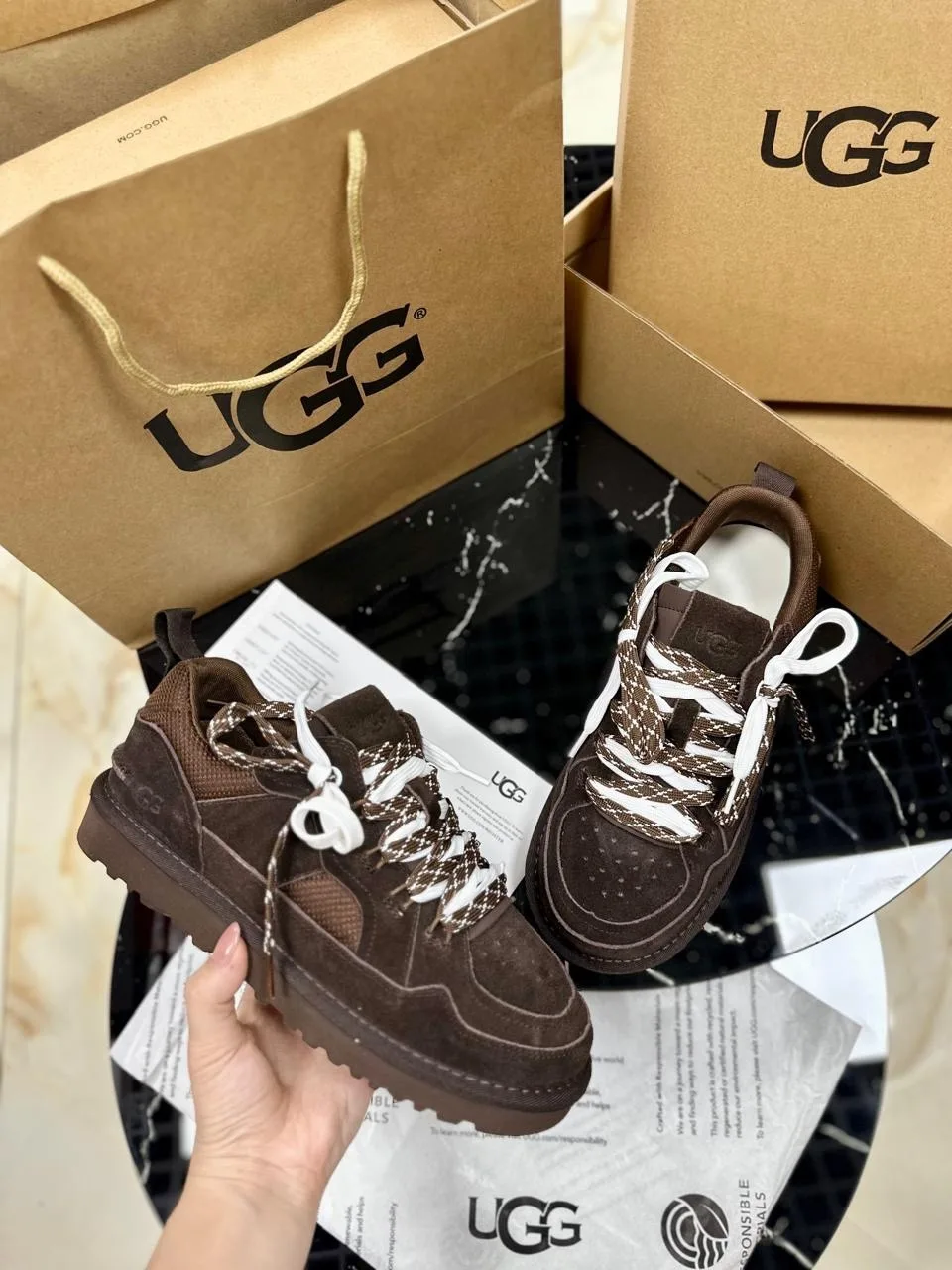Кроссовки UGG, кожа — фото 3