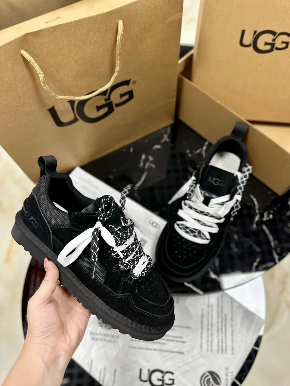 Кроссовки UGG, кожа — фото 6