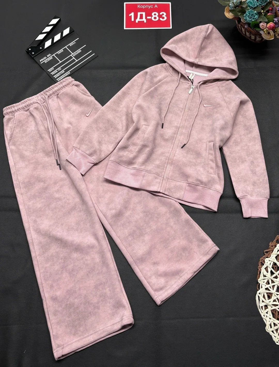 Спортивный костюм из трикотажа — фото 3