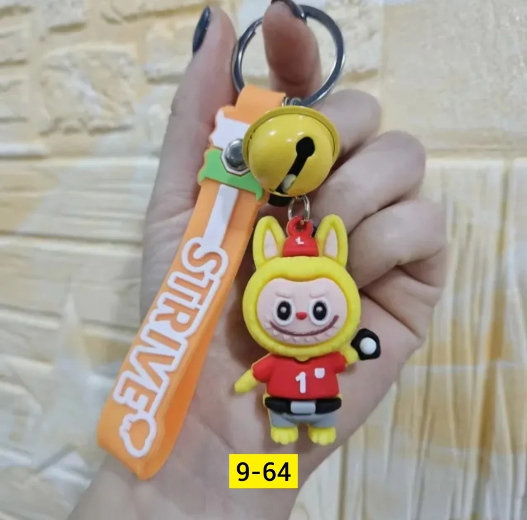Игрушечный брелок в образе Лабубу из пластика — фото 6