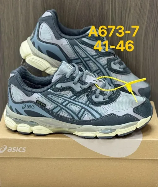 Asics кроссовки — фото 1
