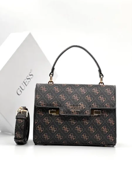 Женская сумка из эко кожи бренда Guess — фото 25