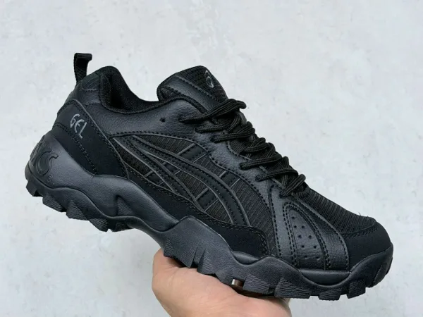 Asics кроссовки люкс терма — фото 1