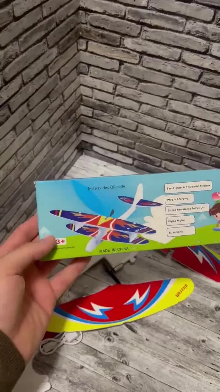 Цвет сюрприз — видео