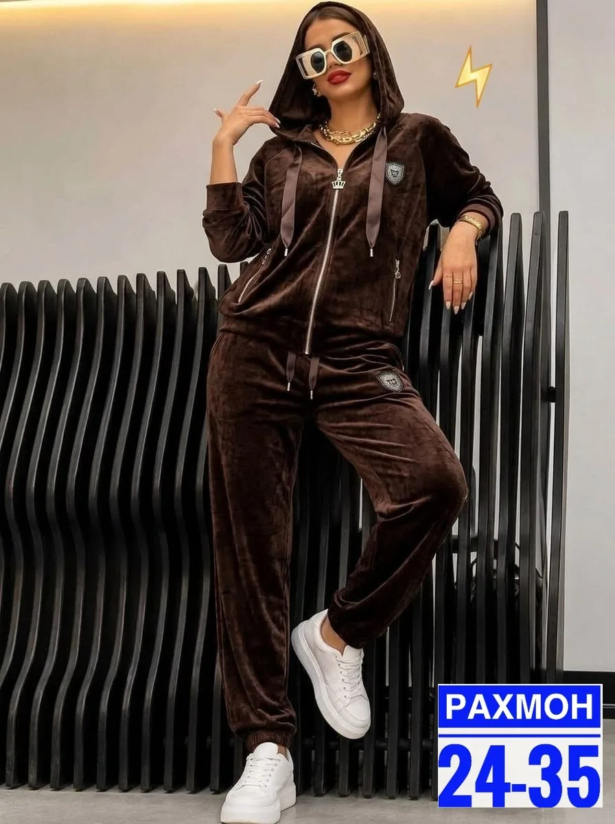 Повтор стильный и уютный костюм двойка — фото 9