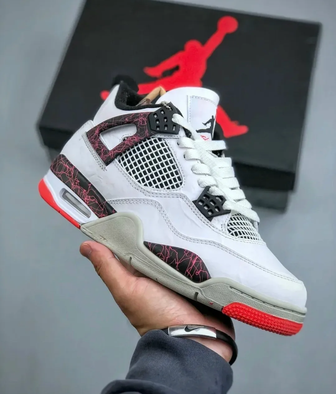 Кроссовки Nike Jordan 4 из натуральной кожи — фото 3