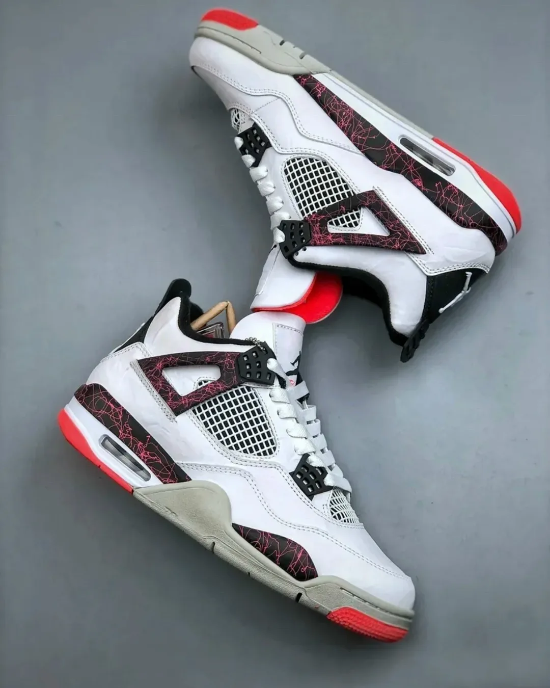 Кроссовки Nike Jordan 4 из натуральной кожи — фото 4