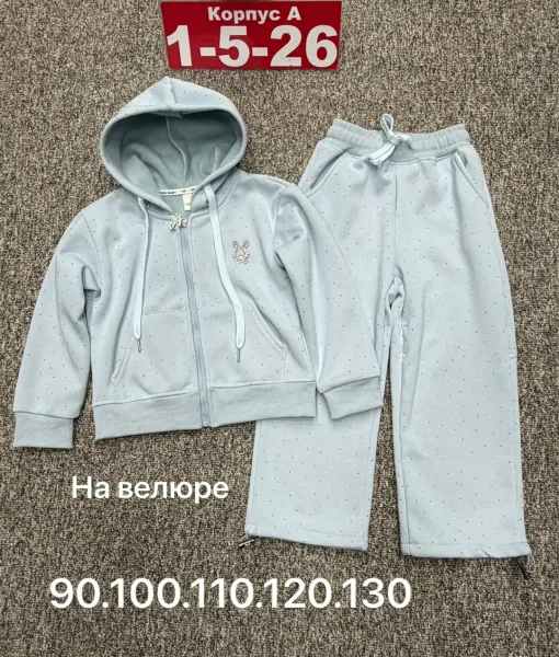 Толстовка из велюра — фото 1