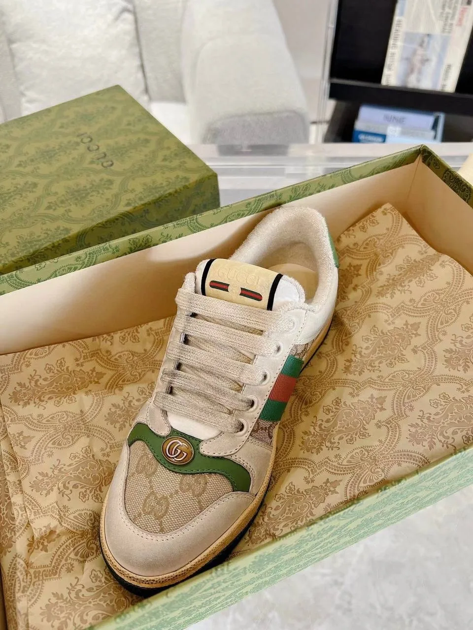 Кеды Gucci в винтажной эстетике с эффектом натурального старения — фото 8