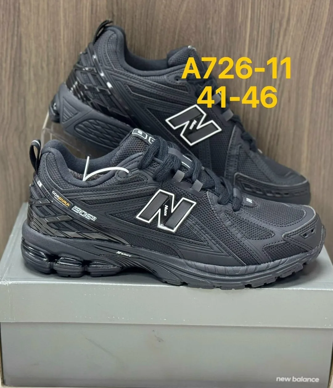 Кроссовки New Balance — фото 1
