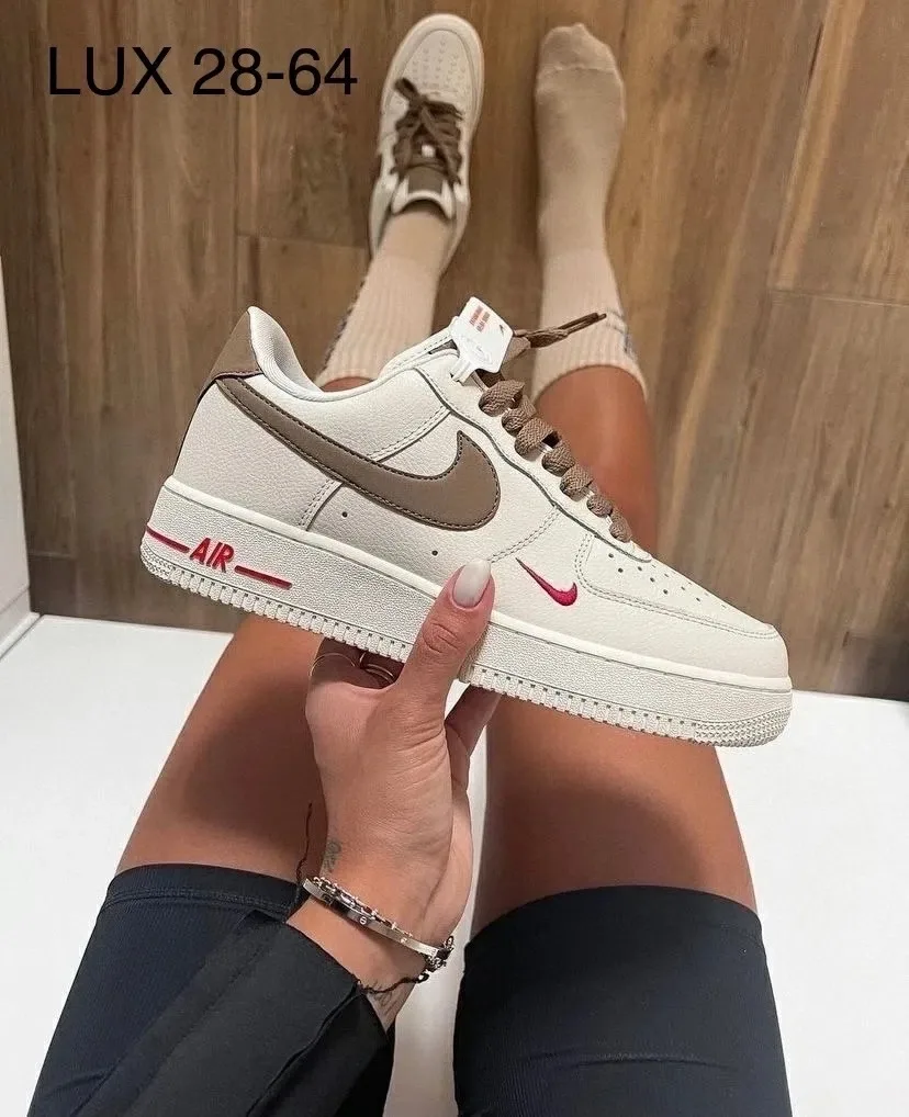 Кроссовки женские Nike Air Force из натуральной кожи — фото 3