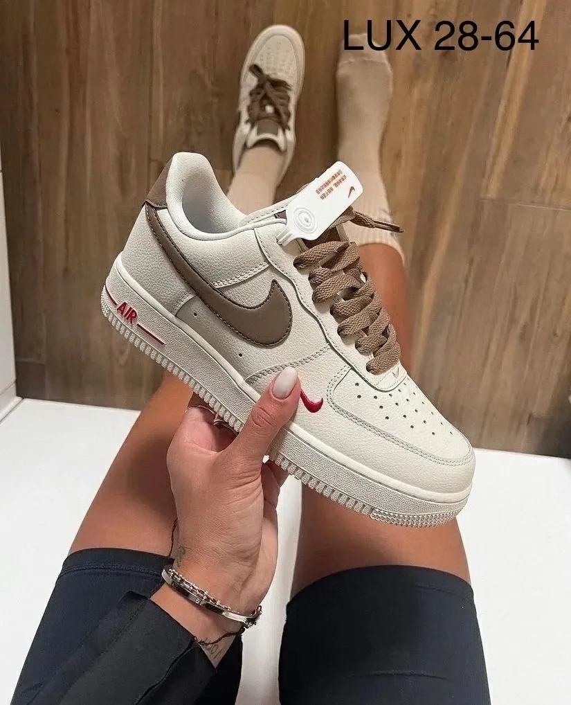 Кроссовки женские Nike Air Force из натуральной кожи — фото 7