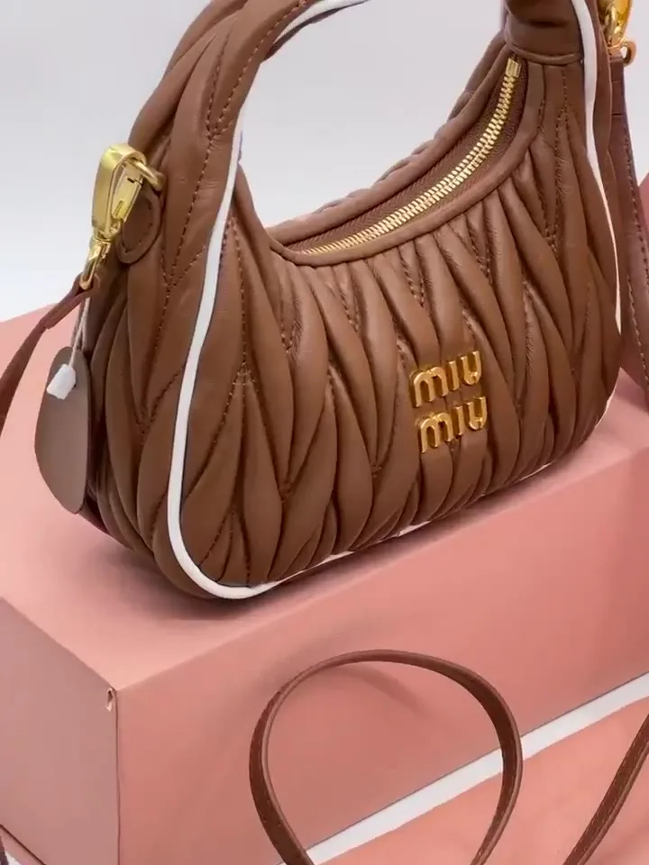Miu кожаная сумка — видео
