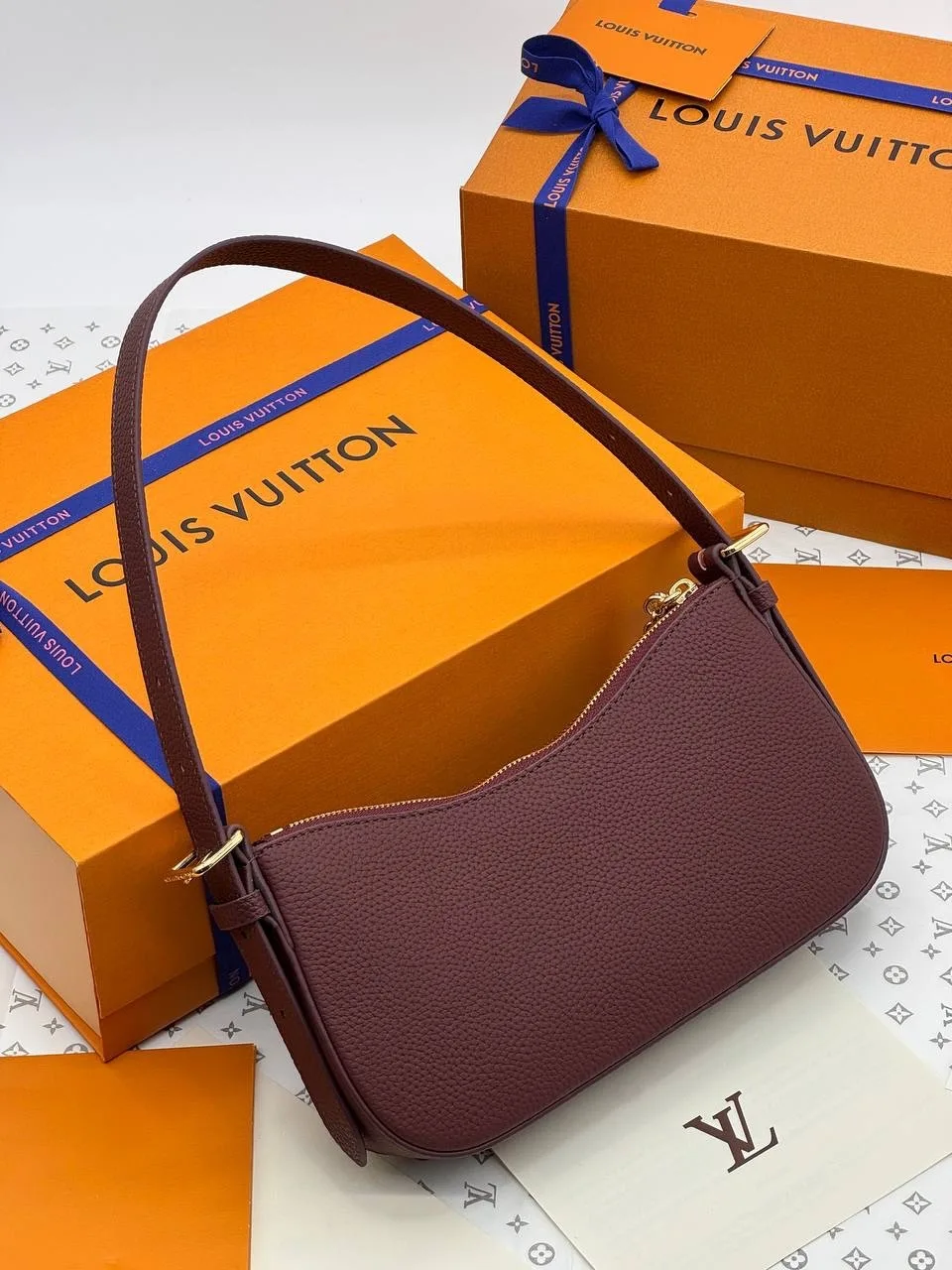 Louis Vuitton сумка-книжка LV Bloom — фото 2